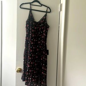 Lulus floral midi dress sleeveless never worn